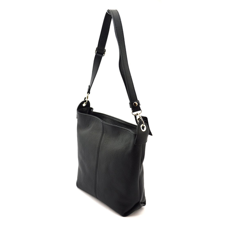 Beautiful, roomy leather shoulder bag