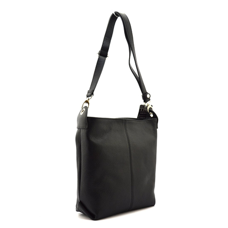 Beautiful, roomy leather shoulder bag