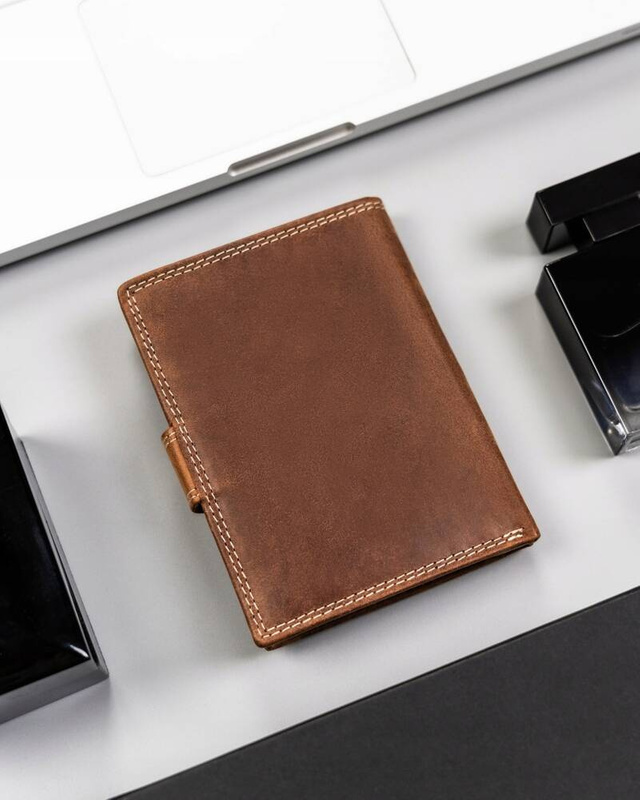 Stylish men's wallet with an individual design