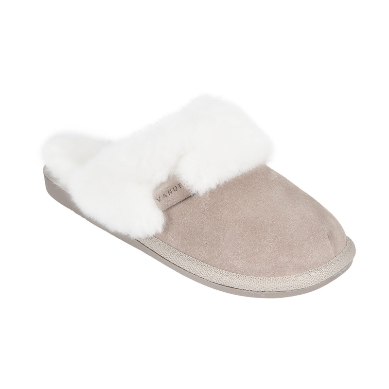 Fluffy sheepskin home slippers for women