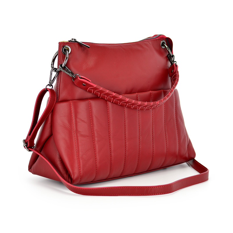 Stylish, roomy women's leather messenger bag