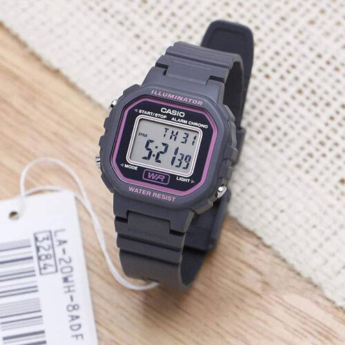 CASIO Multifunktionale Kinderarmbanduhr