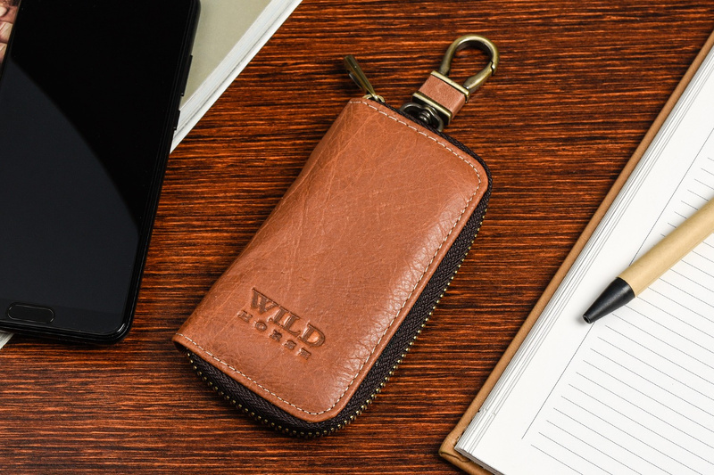 Wild Horse premium leather key case dark brown P84