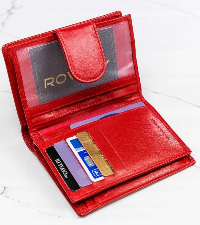 Stylish Women's Leather Wallet with RFID by Cavaldi