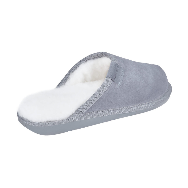 Comfortable slip-on women's slippers insulated with wool