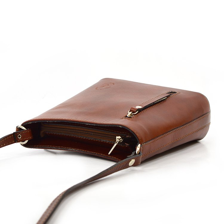 Leather, roomy women's shoulder messenger bag