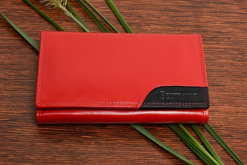 Women's leather wallet large horizontal with earworm RFiD red BELTIMORE 038