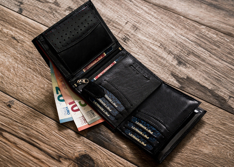 Classic men's wallet made of natural leather - Peterson