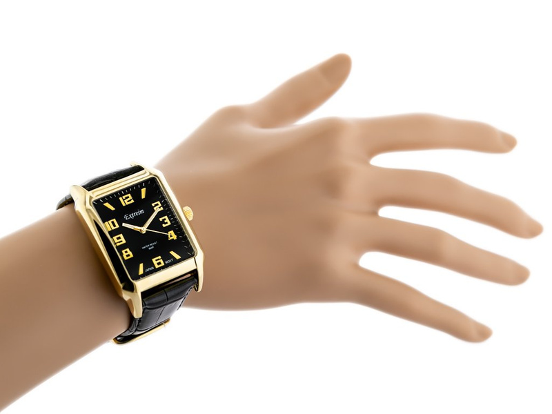 Women's watch with a rectangular dial by EXTREIM