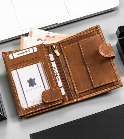 Stylish men's wallet with an individual design