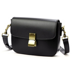 Elegant, elegant women's messenger bag with a pocket