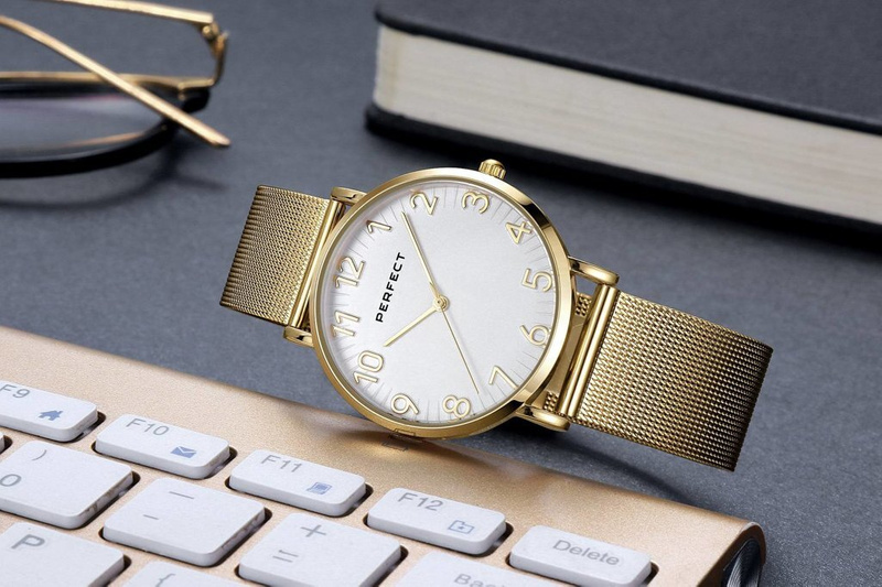 Women's watch with a round dial by PERFECT