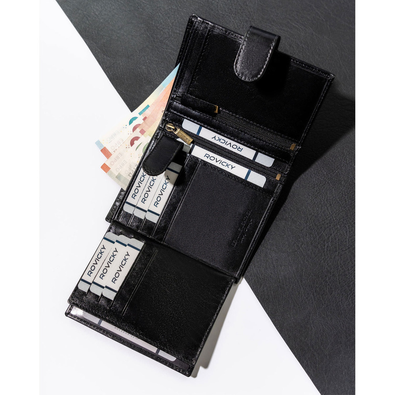 Leather men's zip-up wallet with RFID by Rovicky