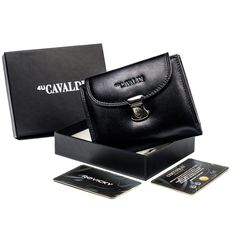 A stylish, roomy women's leather wallet 4U Cavaldi