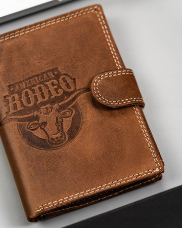 Stylish men's wallet with an individual design