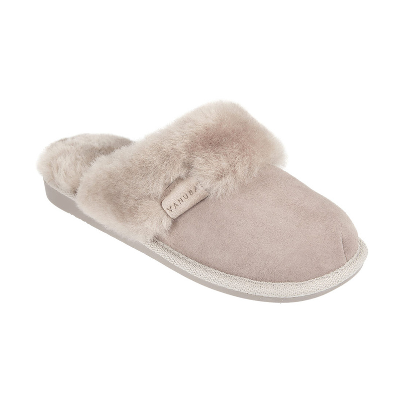 Fluffy sheepskin home slippers for women