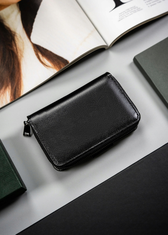 Spacious, elegant women's wallet with RFID Cavaldi