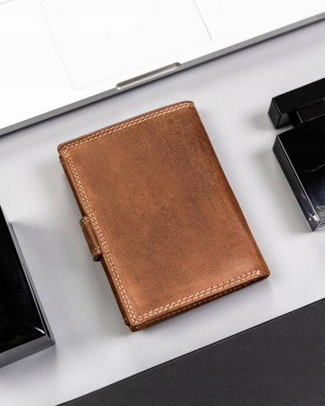 Stylish men's wallet with an individual design