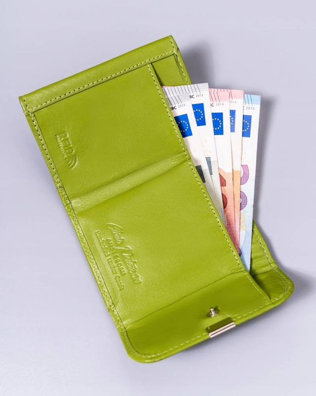 Leather wallet RFID PETERSON PTN RD-GC02-MCL