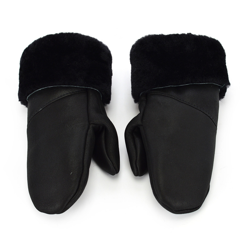 Warm sheepskin mitts leather