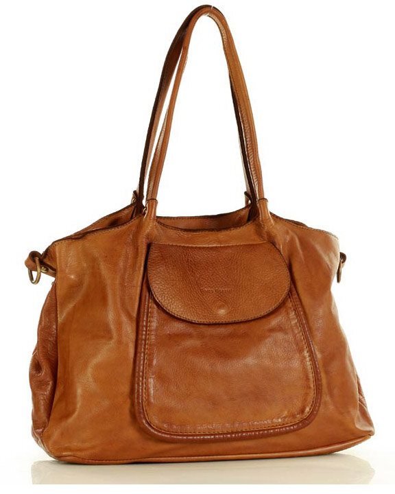 Leather women's shopper with shoulder organizer