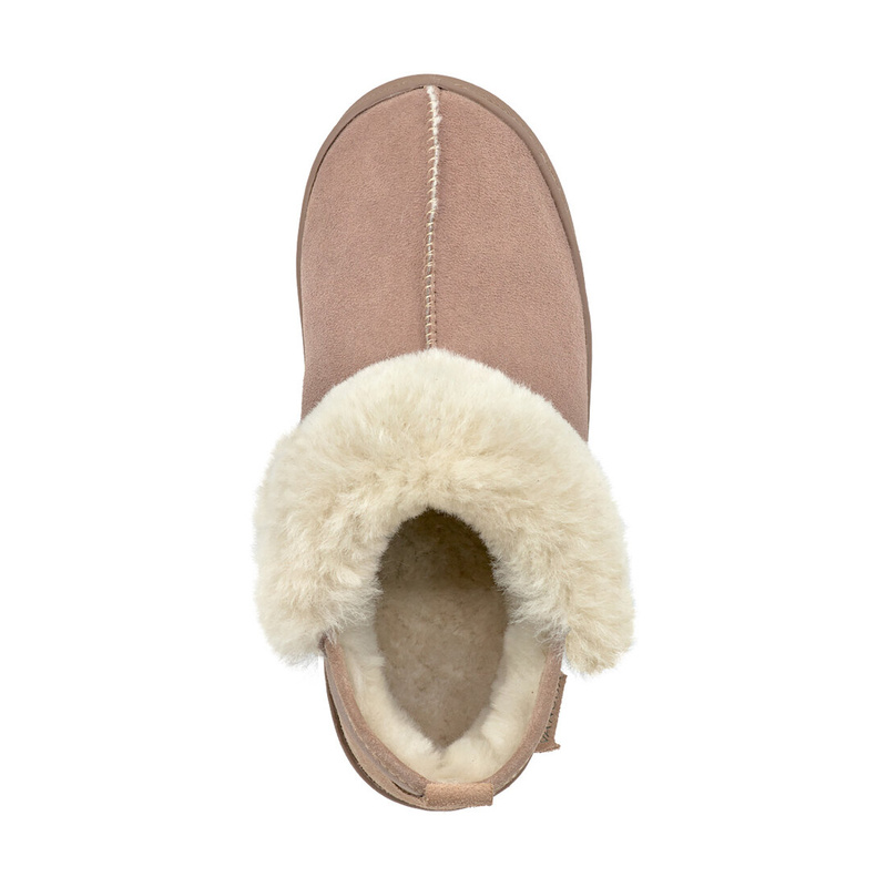 Comfortable women's leather slippers with fur