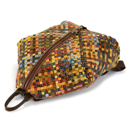 Gemusterter Lederrucksack mit Mosaikmuster