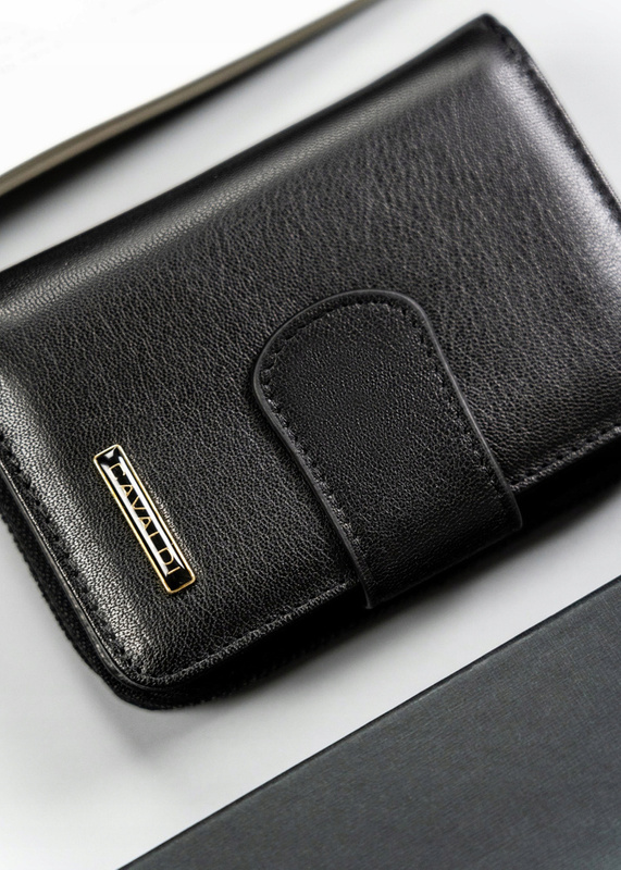 Spacious, elegant women's wallet with RFID Cavaldi