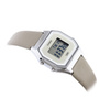 Uniwersalny Zegarek CASIO model LA680WEL8EF (33.5 × 28.6 × 8.6 mm)