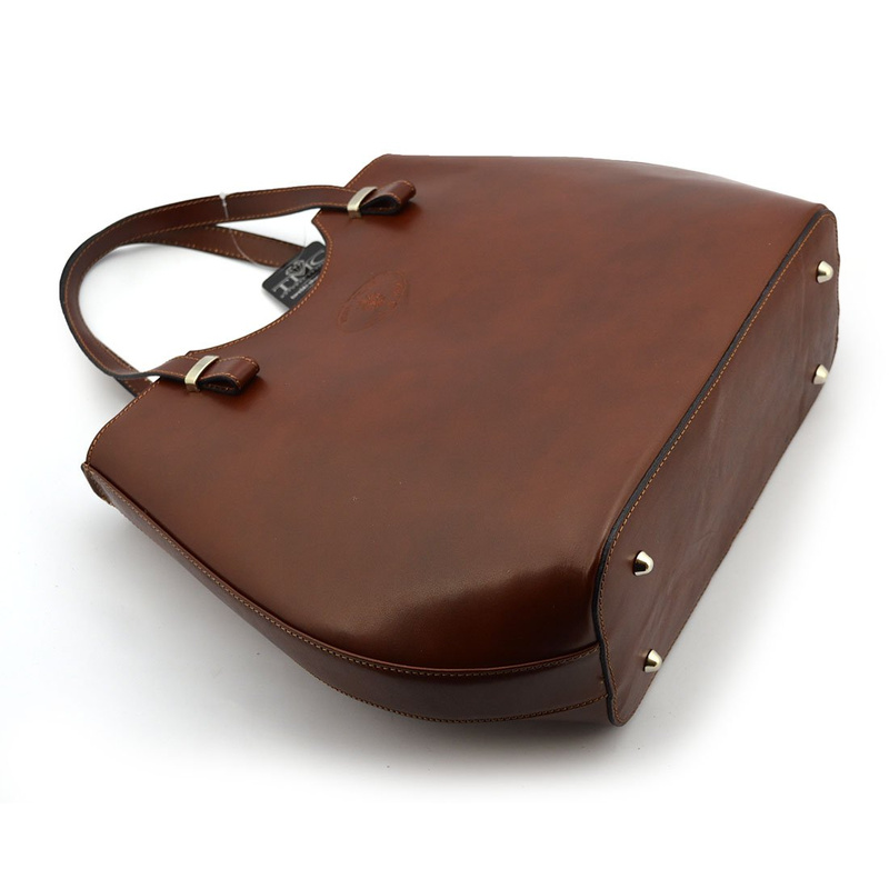 Elegant, stylish, large leather handbag