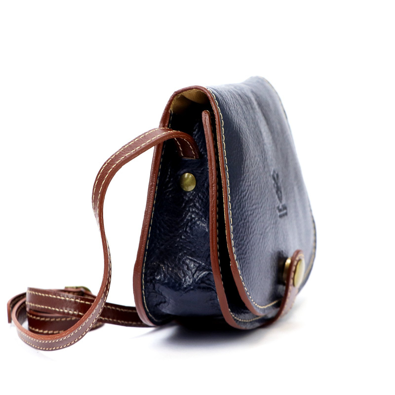 Elegant leather women's crossbody bag