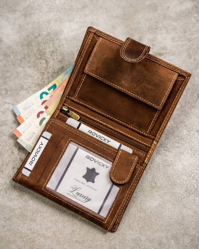 Stylish men's wallet with an individual design