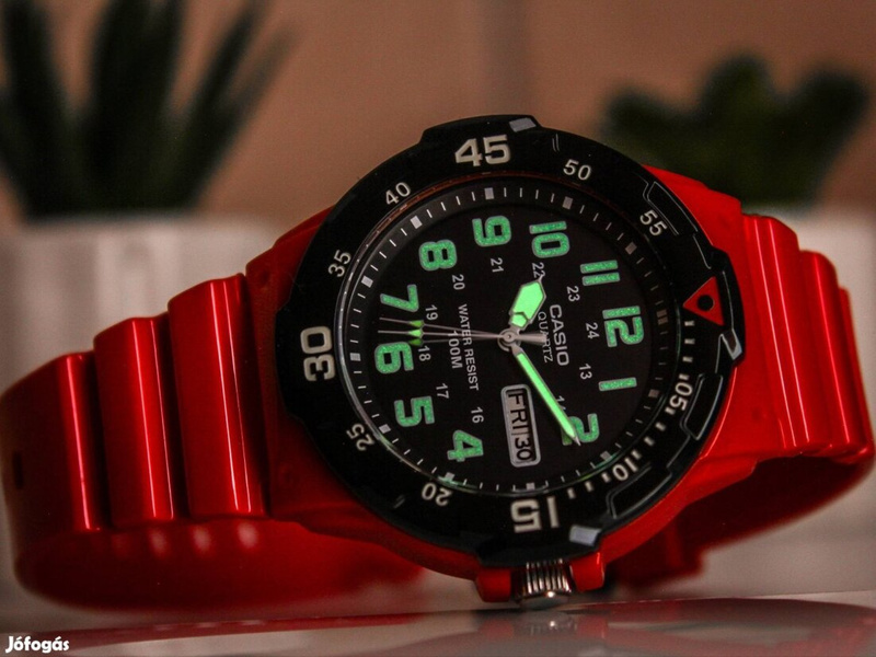 ZEGAREK MĘSKI CASIO MRW-200HC-4BVDF 10 Bar (zd174b)