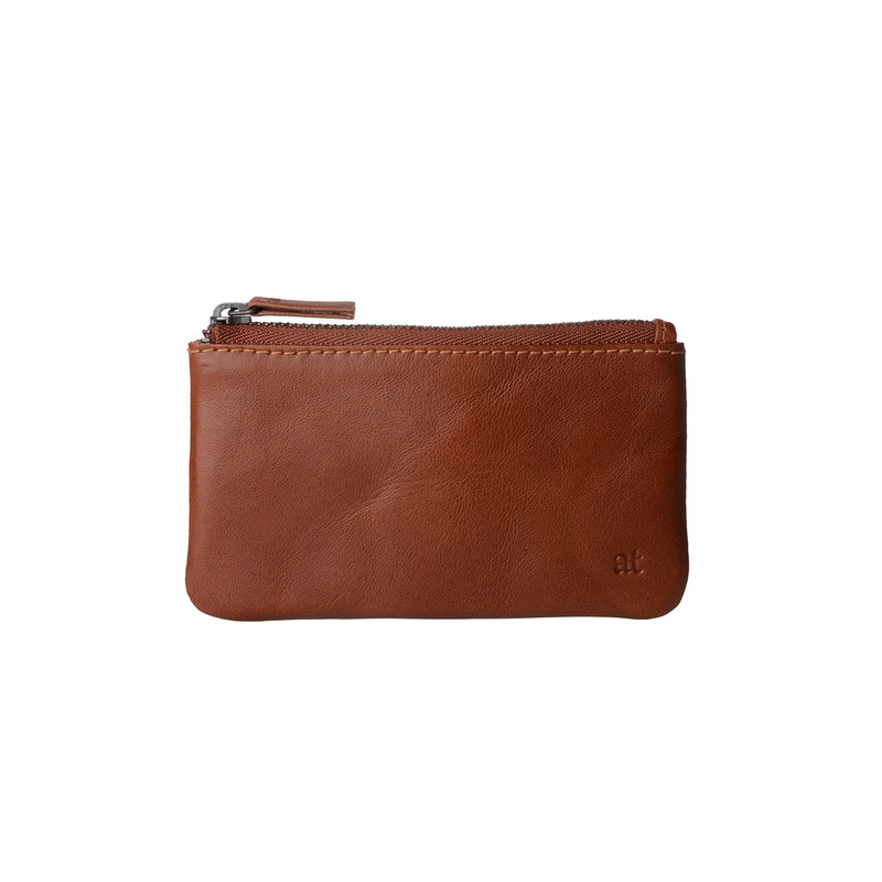 Zippered key case for men by Antica Toscana made in Genuine Italian Leather vegetable tanned. Metal zip YKK.