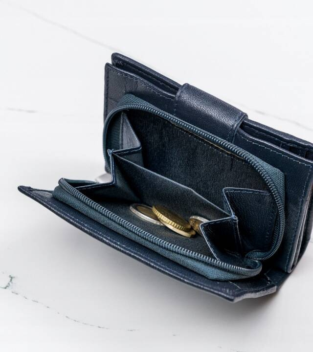 Stylish Women's Leather Wallet with RFID by Cavaldi