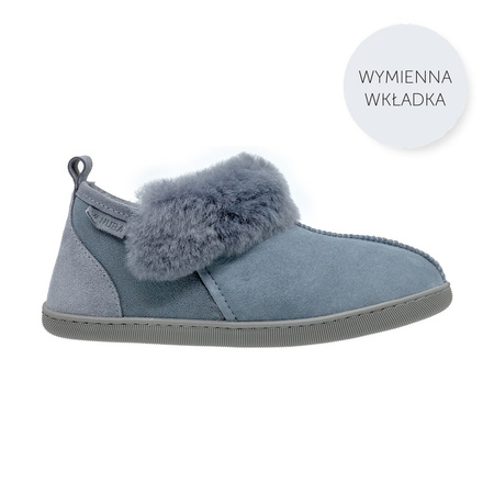 Comfortable women's leather slippers with fur