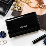 A spacious and elegant women's wallet with RFID Cavaldi