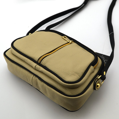 Women's fashionable leather crossbody bag