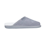 Comfortable slip-on women's slippers insulated with wool