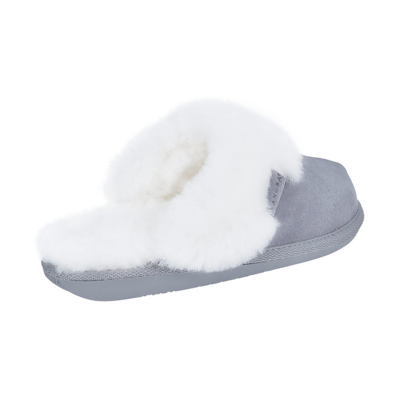 Fluffy sheepskin home slippers for women