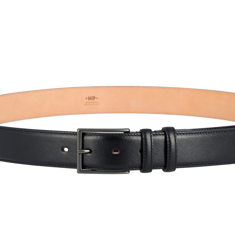 Men's belt made in Italy Nappa Gage by Nuvola Pelle in genuine leather, shortened, with prong buckle. Classic style and elegant design.