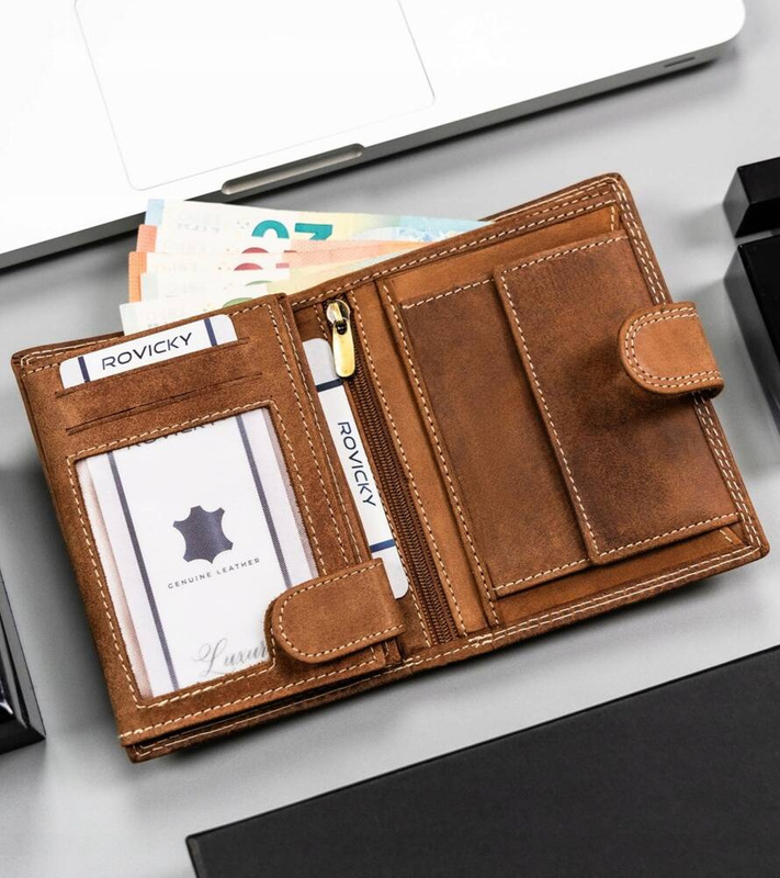 Stylish men's wallet with an individual design