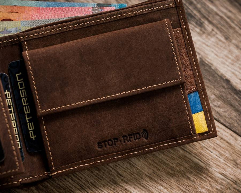 Leather wallet RFID PETERSON PTN 1517-P-UP UA