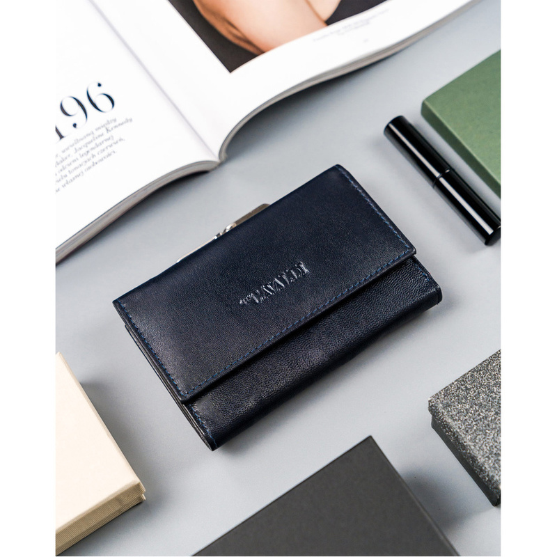 Elegant women's leather wallet with RFID Cavaldi