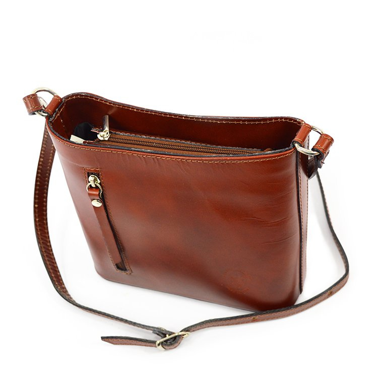 Leather, roomy women's shoulder messenger bag