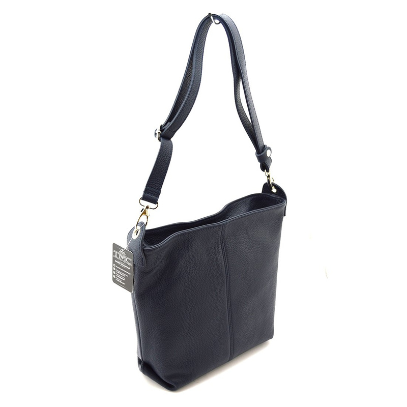 Beautiful, roomy leather shoulder bag