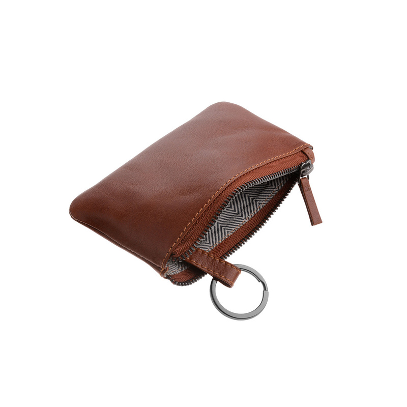 Zippered key case for men by Antica Toscana made in Genuine Italian Leather vegetable tanned. Metal zip YKK.