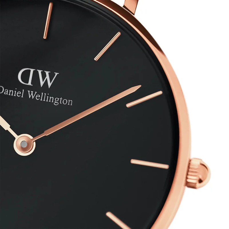 Women's watch with a round dial DANIEL WELLINGTON