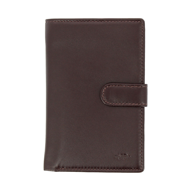 Large women's wallet Nappa Amelia by Nuvola Pelle made in soft leather with external button closure. Coin pocket and 12 card slots.