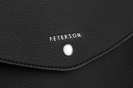 Stylowy plecak damski z klapką - Peterson